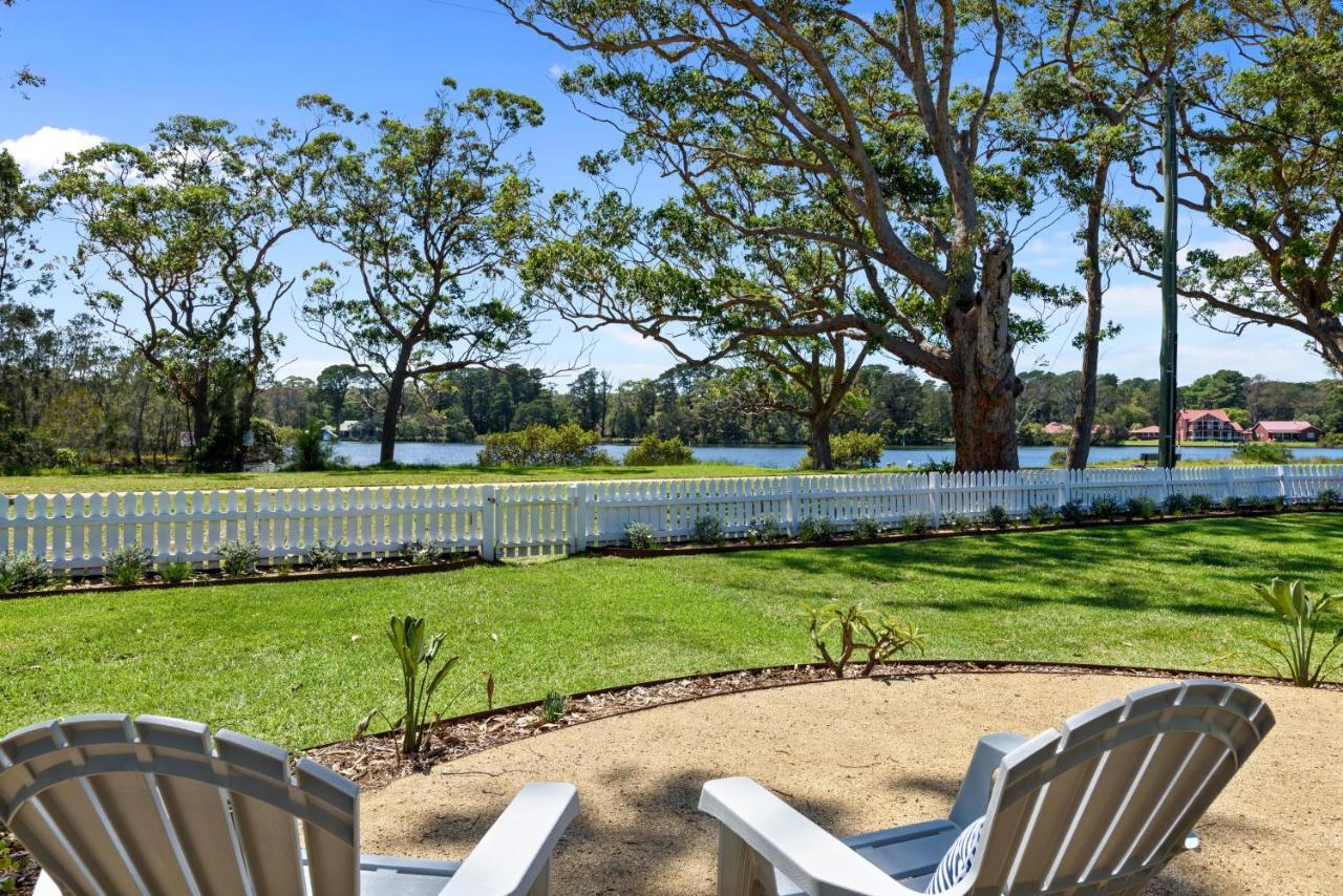 Calm Waters Waterfront Cottages Сассекс-Инлет Экстерьер фото